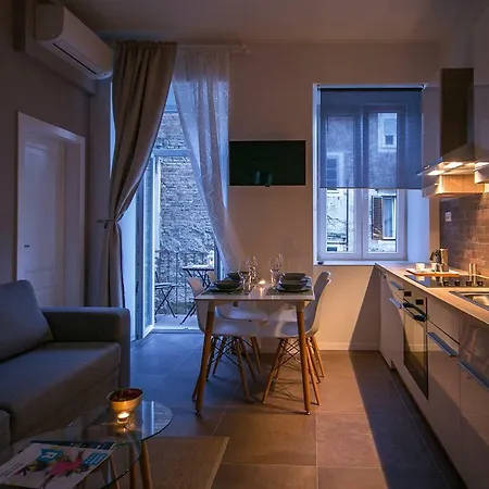 Bella Apartment *