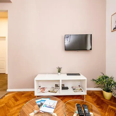 Bella * Rijeka