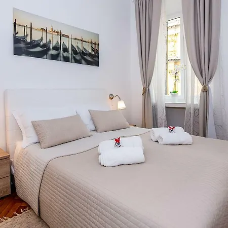 Bella Apartment *